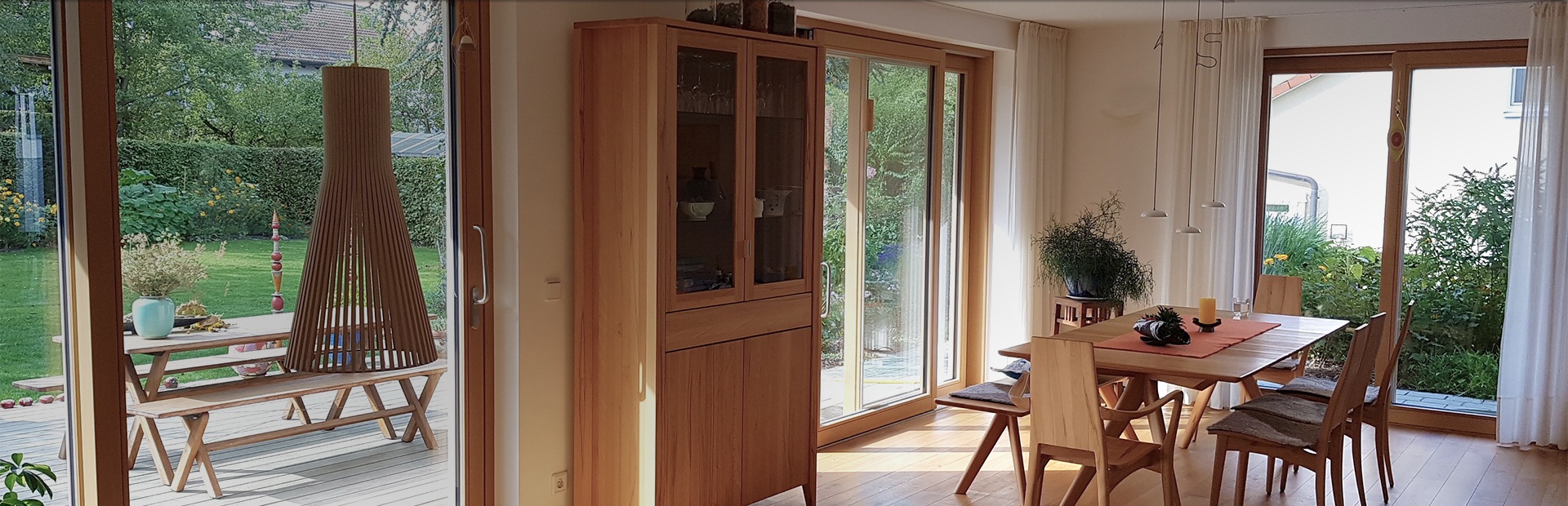 Holzfenster - Das Beste der Natur: Höchste Qualität, lange Haltbarkeit und natürliche Wärme.